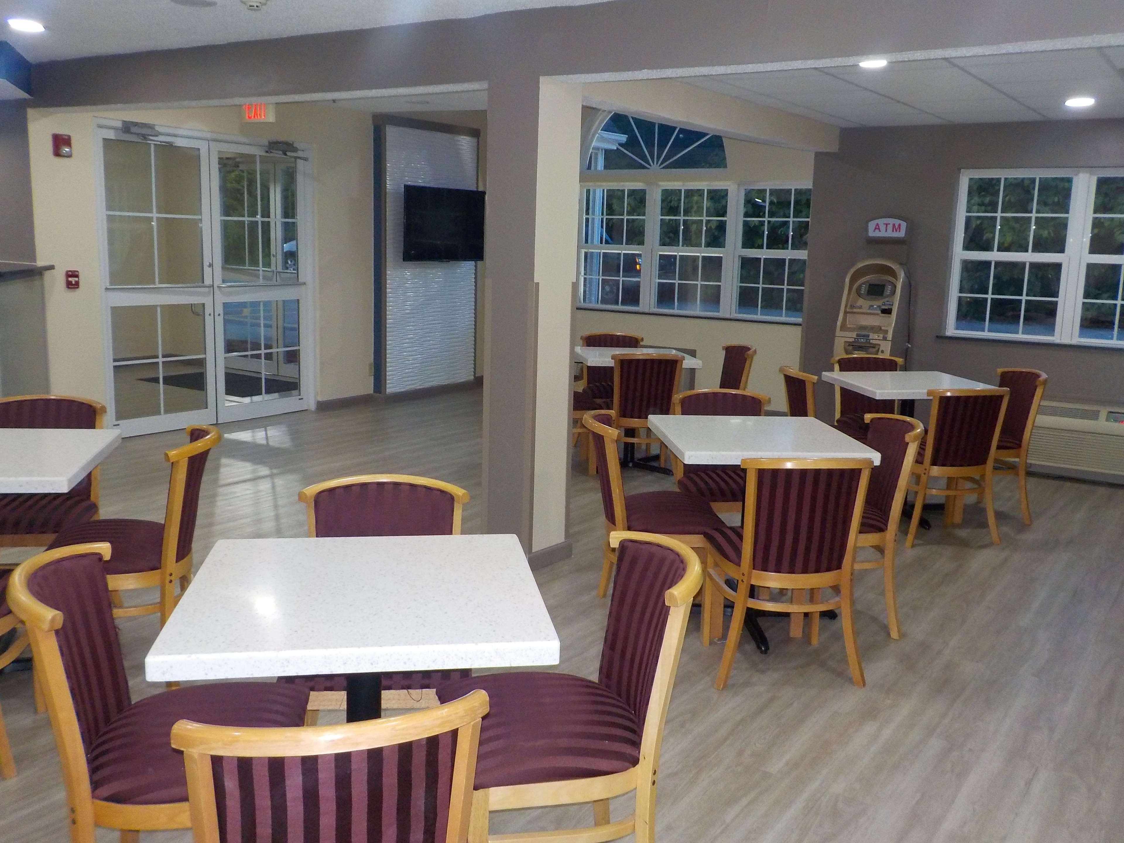 Mj Inn And Suites Marienville Interior foto