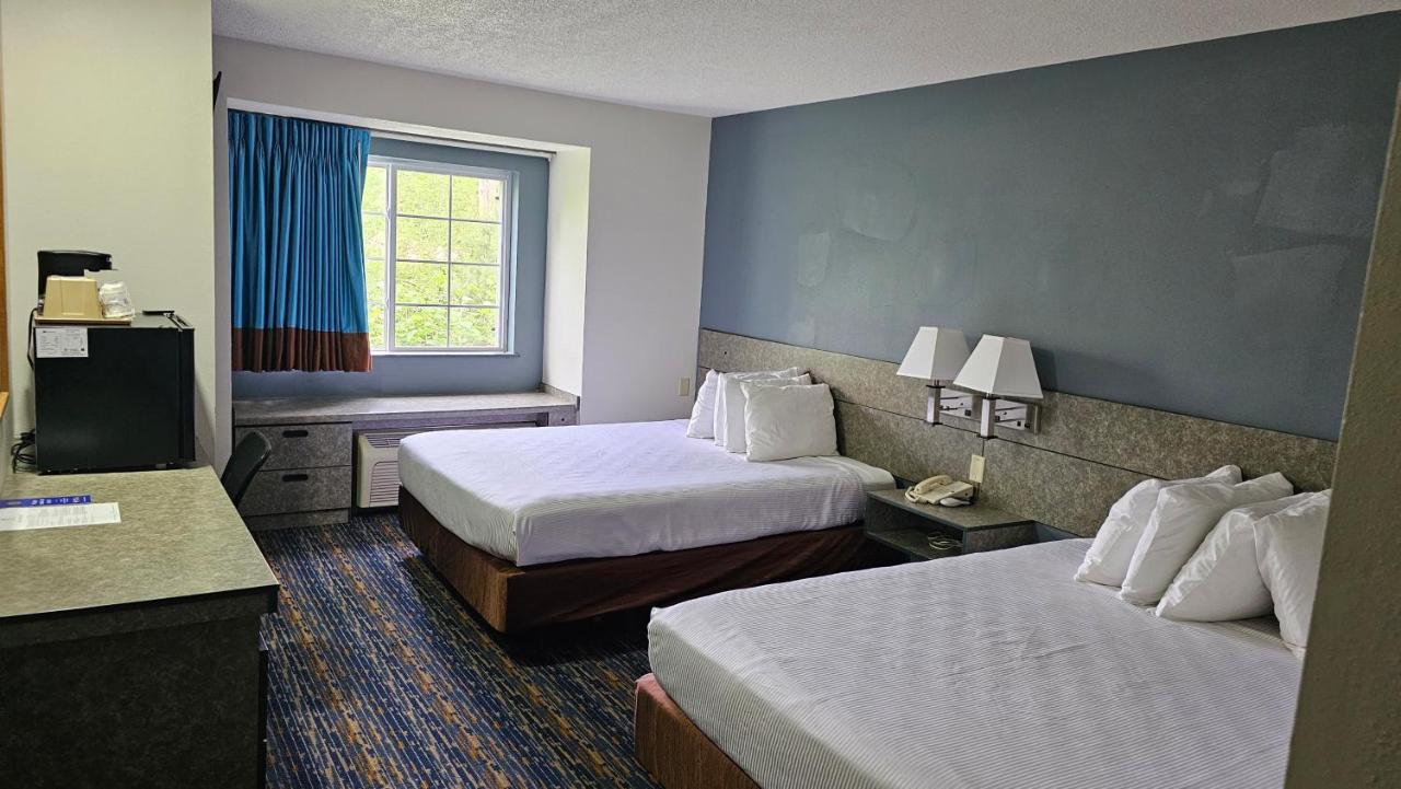 Mj Inn And Suites Marienville Exterior foto